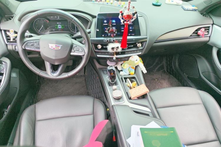Used Cadillac CT5 2020 Revised Version 28T Luxury Edition Center Console