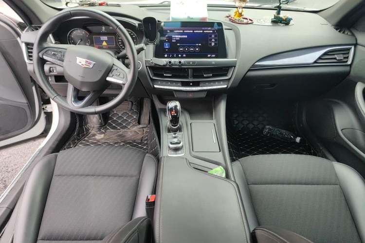 Used Cadillac CT5 2020 28T Tech Edition Center Console