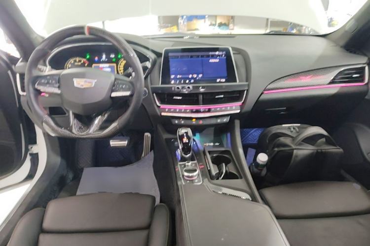 Used Cadillac CT5 2020 Updated 28T Leading Sporty Version Center Console