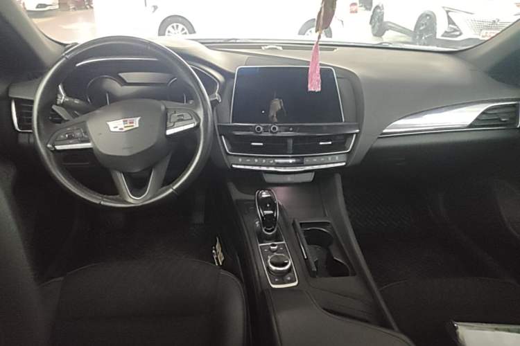 Used Cadillac CT5 2020 Revised Version 28T Tech Edition Center Console