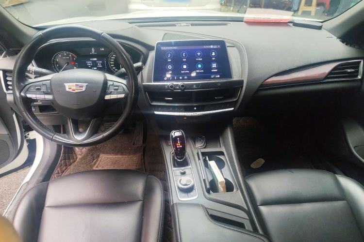 Used Cadillac CT5 2020 28T Fashion Edition Center Console