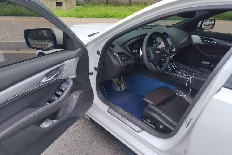Used Cadillac CT5 2020 Updated 28T Leading Sporty Version Driver Seat