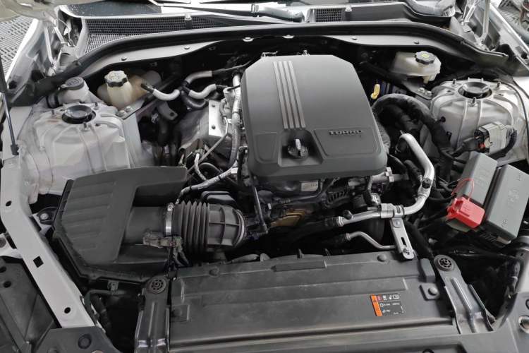 Used Cadillac CT5 2020 28T Fashion Edition Engine Bay