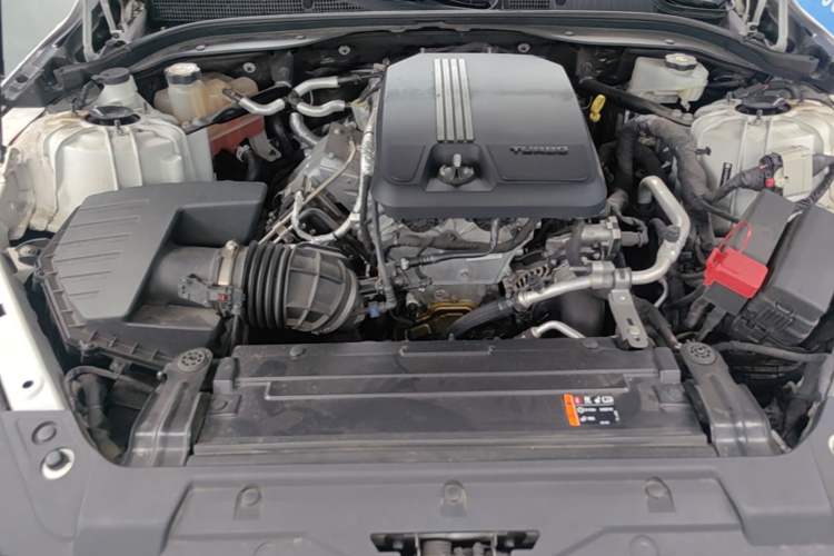Used Cadillac CT5 2020 28T Leading Sport Model Engine Bay