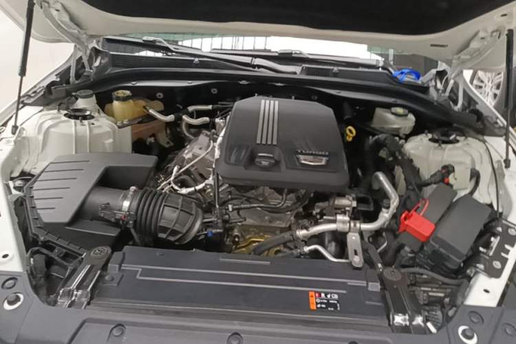 Used Cadillac CT5 2020 Revised 28T Platinum Sport Edition Engine Bay