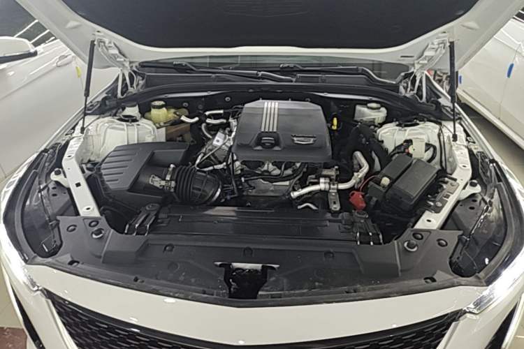 Used Cadillac CT5 2020 Revised Version 28T Tech Edition Engine Bay