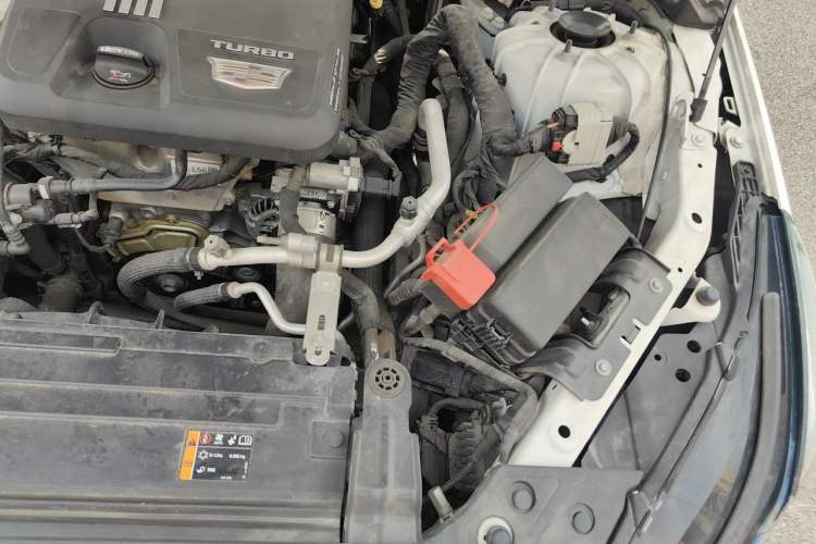 Used Cadillac CT5 2020 28T Tech Edition Engine Bay Left