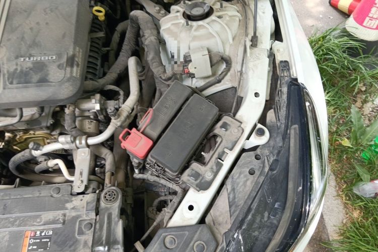 Used Cadillac CT5 2020 28T Fashion Edition Engine Bay Left