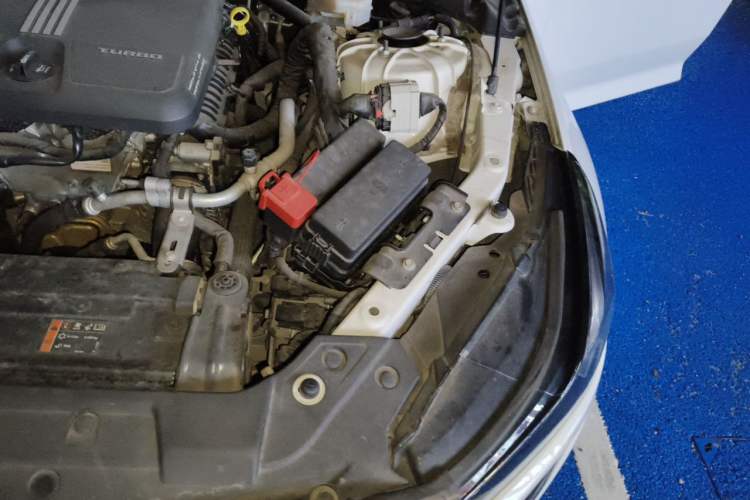 Used Cadillac CT5 2020 28T Luxury Version Engine Bay Left