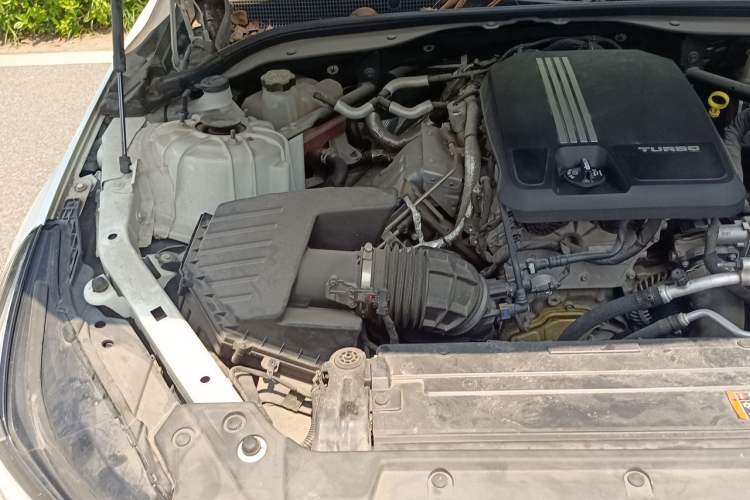Used Cadillac CT5 2020 28T Fashion Edition Engine Bay Right