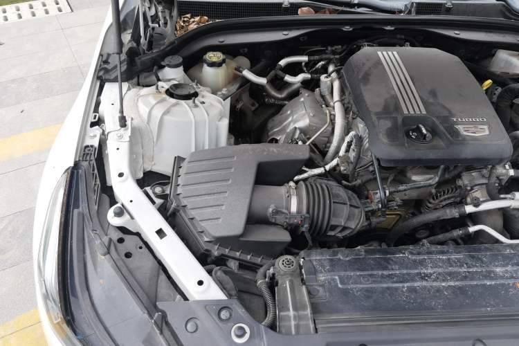 Used Cadillac CT5 2020 Revised 28T Platinum Sport Edition Engine Bay Right