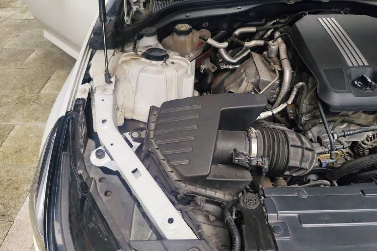 Used Cadillac CT5 2020 28T Fashion Edition Engine Bay Right