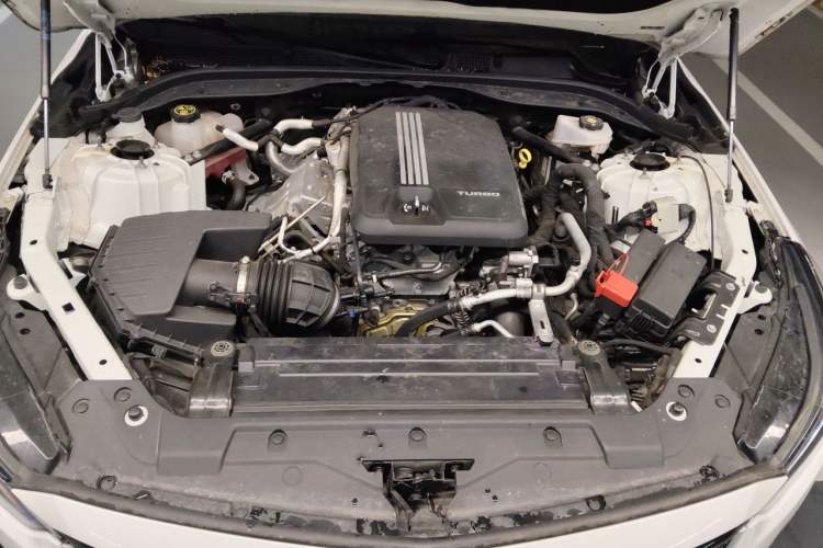 Used Cadillac CT5 2020 28T Leading Sport Model Engine Bay