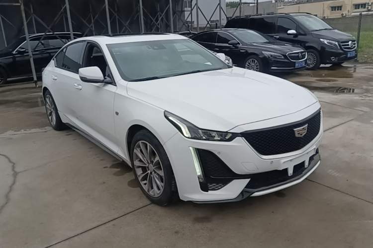 Used Cadillac CT5 2020 Updated 28T Leading Sporty Version Exterior 1