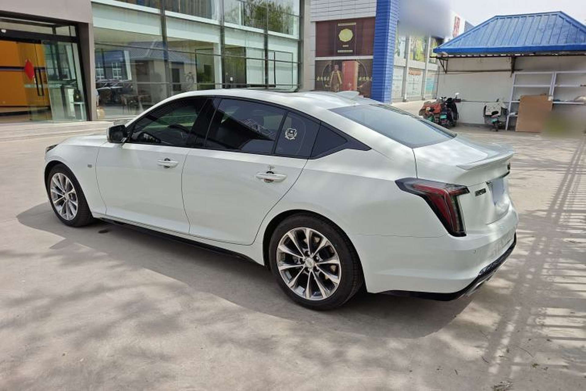 Used Cadillac CT5 2020 Updated 28T Leading Sporty Version Exterior 5