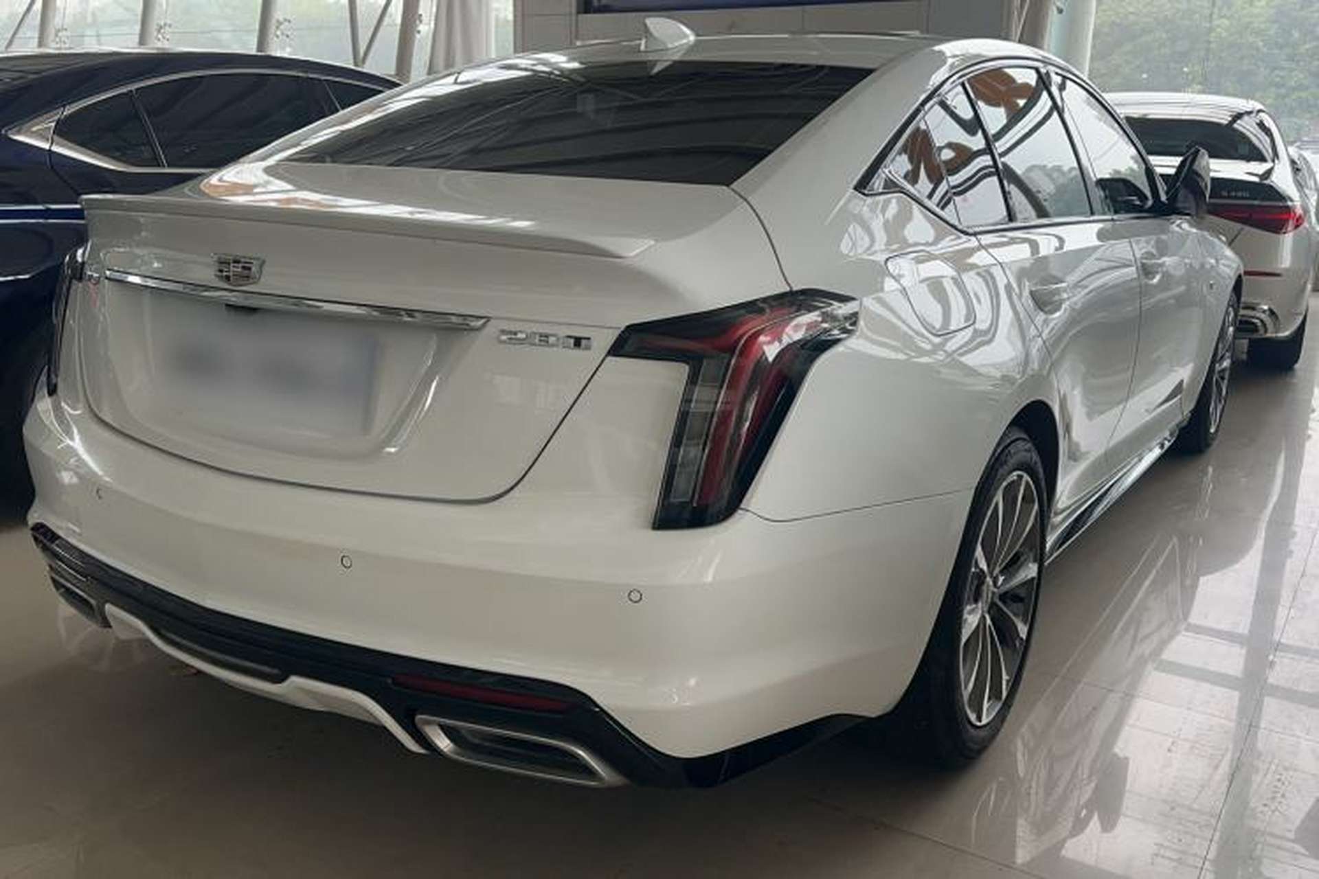 Used Cadillac CT5 2020 Updated 28T Leading Sporty Version Exterior 7