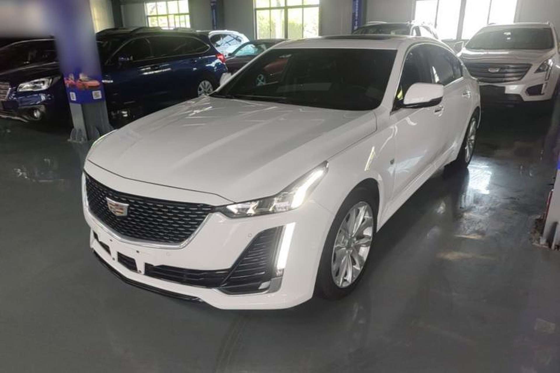 Used Cadillac CT5 2020 Revised Version 28T Luxury Edition Front Left 45 Deg