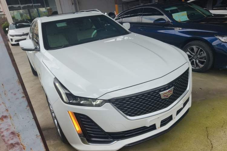 Used Cadillac CT5 2020 28T Fashion Edition Front Right 45 Deg