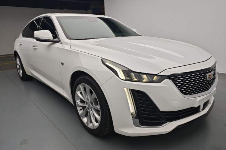 Used Cadillac CT5 2020 28T Luxury Version Front Right 45 Deg