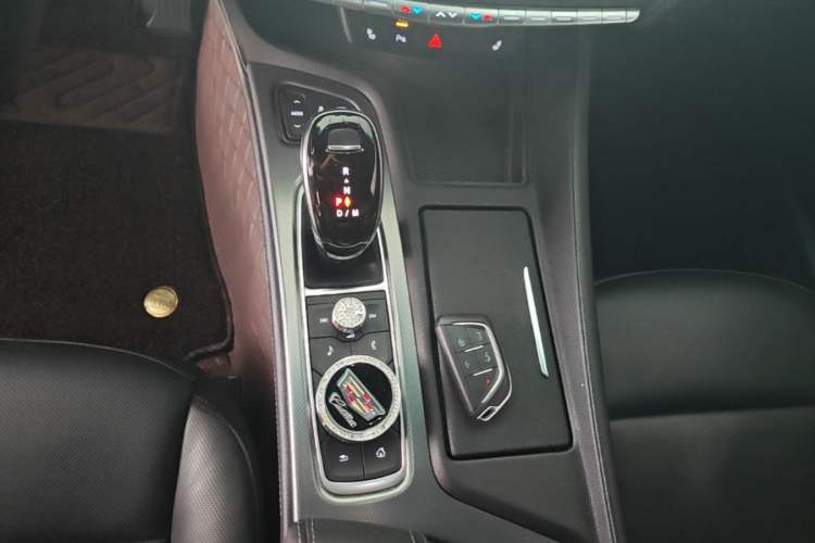 Used Cadillac CT5 2020 Revised Version 28T Luxury Edition Gear Lever