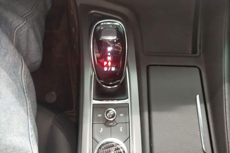 Used Cadillac CT5 2020 Revised Version 28T Luxury Edition Gear Lever