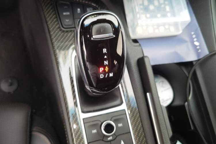 Used Cadillac CT5 2020 Revised 28T Platinum Sport Edition Gear Lever
