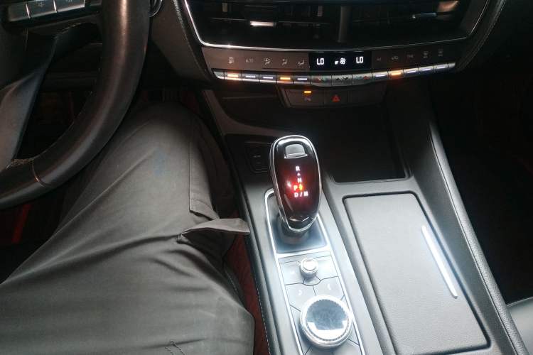 Used Cadillac CT5 2020 28T Fashion Edition Gear Lever