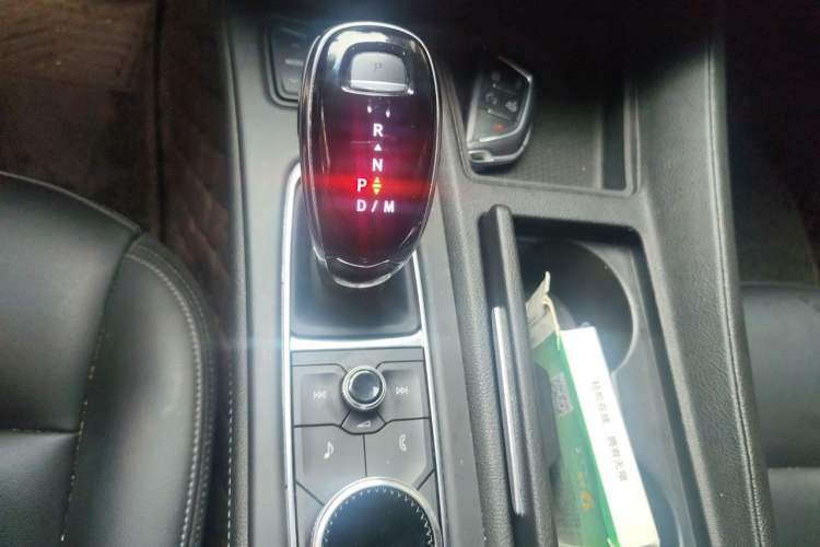 Used Cadillac CT5 2020 28T Fashion Edition Gear Lever