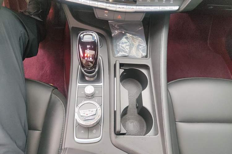 Used Cadillac CT5 2020 Revised Version 28T Fashion Edition Gear Lever