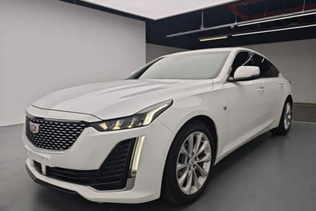 Używany Cadillac CT5 2020 28T Luxury Version