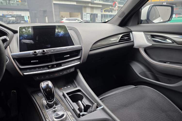 Used Cadillac CT5 2020 Revised 28T Platinum Sport Edition Interior 10