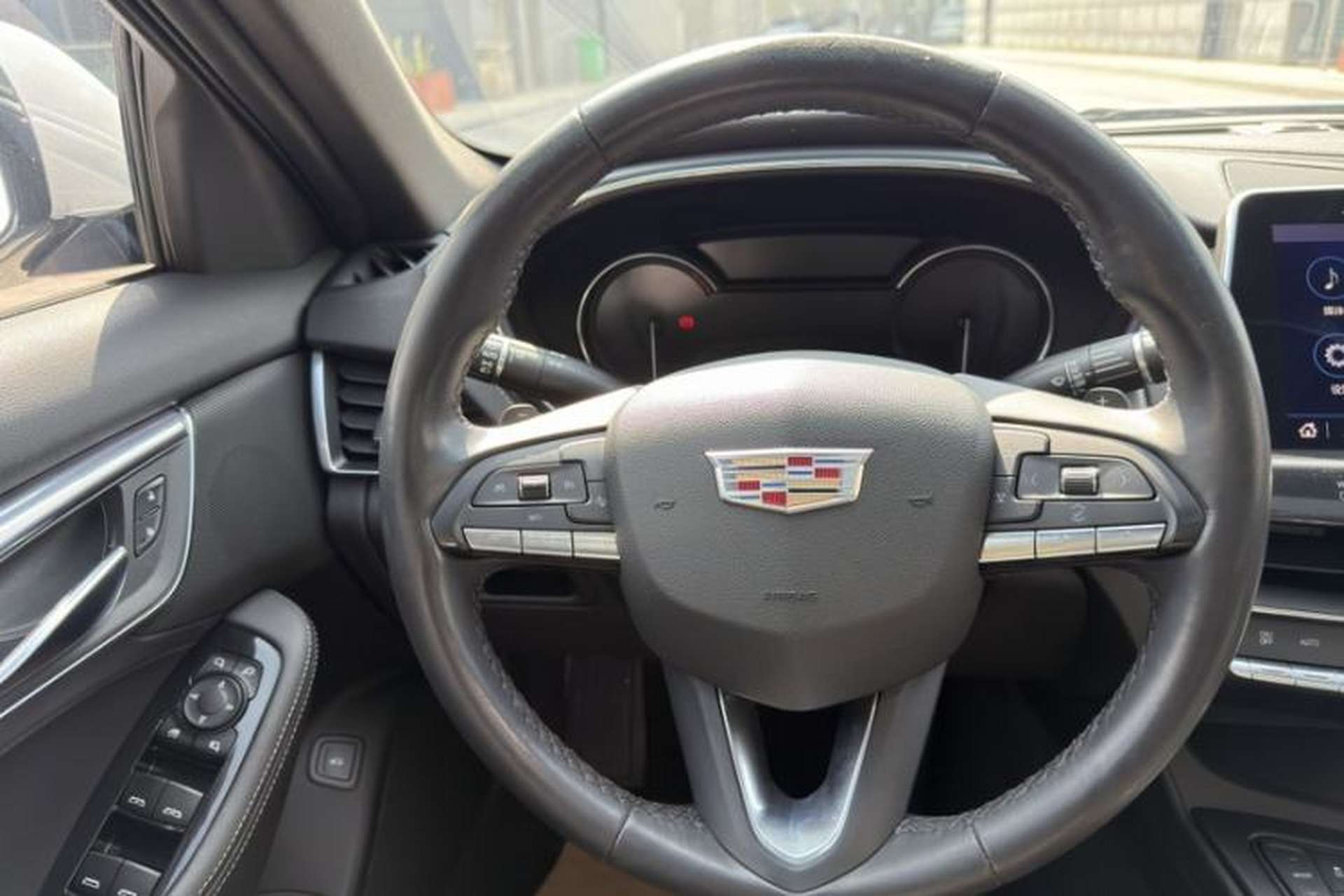 Used Cadillac CT5 2020 28T Fashion Edition Interior 11
