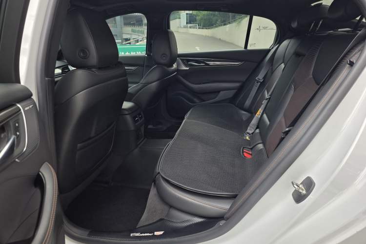 Used Cadillac CT5 2020 Revised 28T Platinum Sport Edition Interior 2