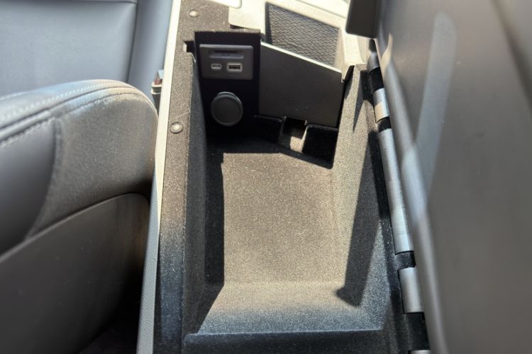 Used Cadillac CT5 2020 28T Fashion Edition Interior 3