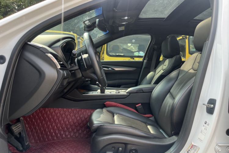 Used Cadillac CT5 2020 Updated 28T Leading Sporty Version Interior 3