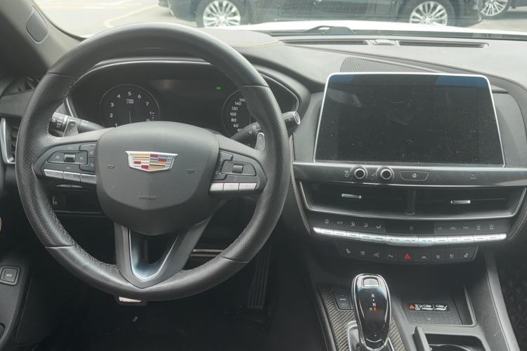 Used Cadillac CT5 2020 Revised 28T Platinum Sport Edition Interior 3