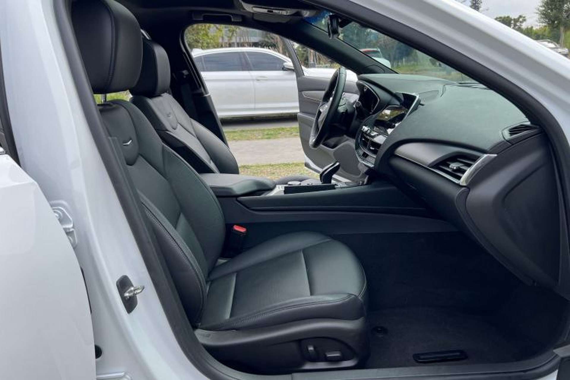 Used Cadillac CT5 2020 Revised Version 28T Luxury Edition Interior 5