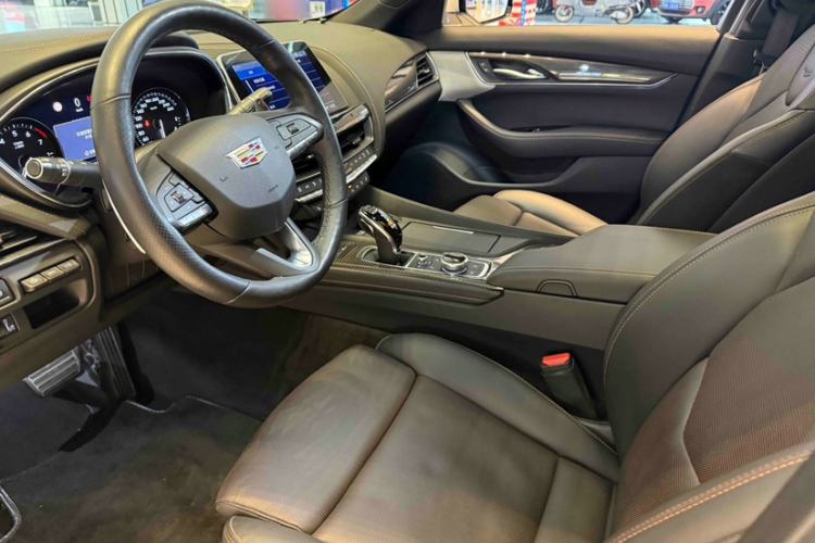 Used Cadillac CT5 2020 28T Platinum Sport Edition Interior 5