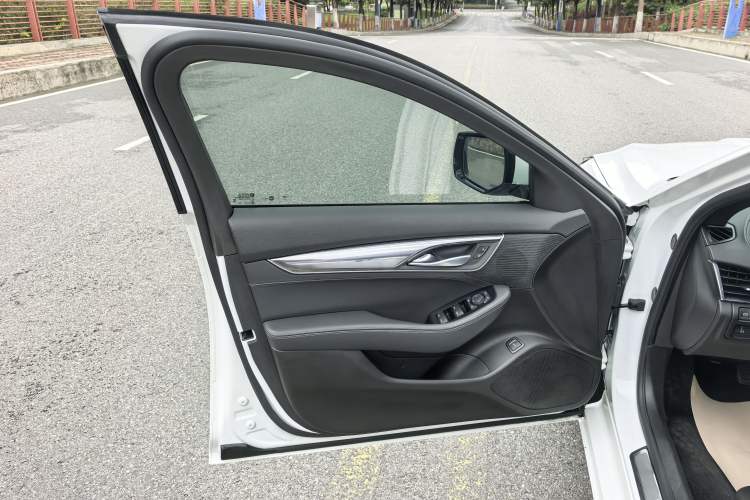 Used Cadillac CT5 2020 Revised Version 28T Fashion Edition Interior 5