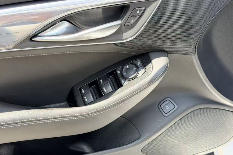 Used Cadillac CT5 2020 28T Fashion Edition Interior 6