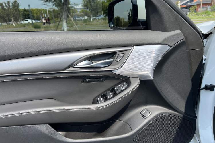 Used Cadillac CT5 2020 28T Leading Sport Model Interior 7