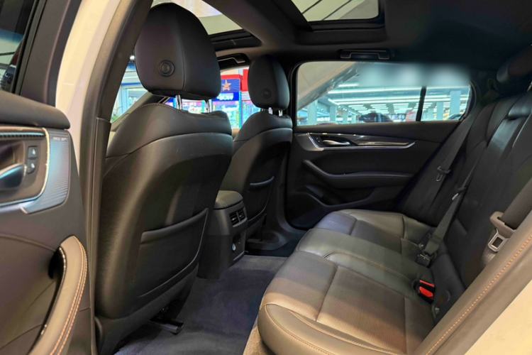 Used Cadillac CT5 2020 28T Platinum Sport Edition Interior 7