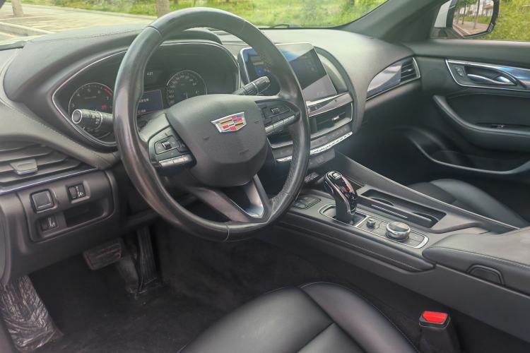 Used Cadillac CT5 2020 28T Fashion Edition Interior 7