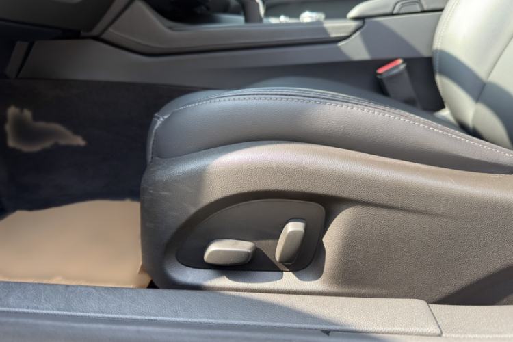Used Cadillac CT5 2020 28T Fashion Edition Interior 8