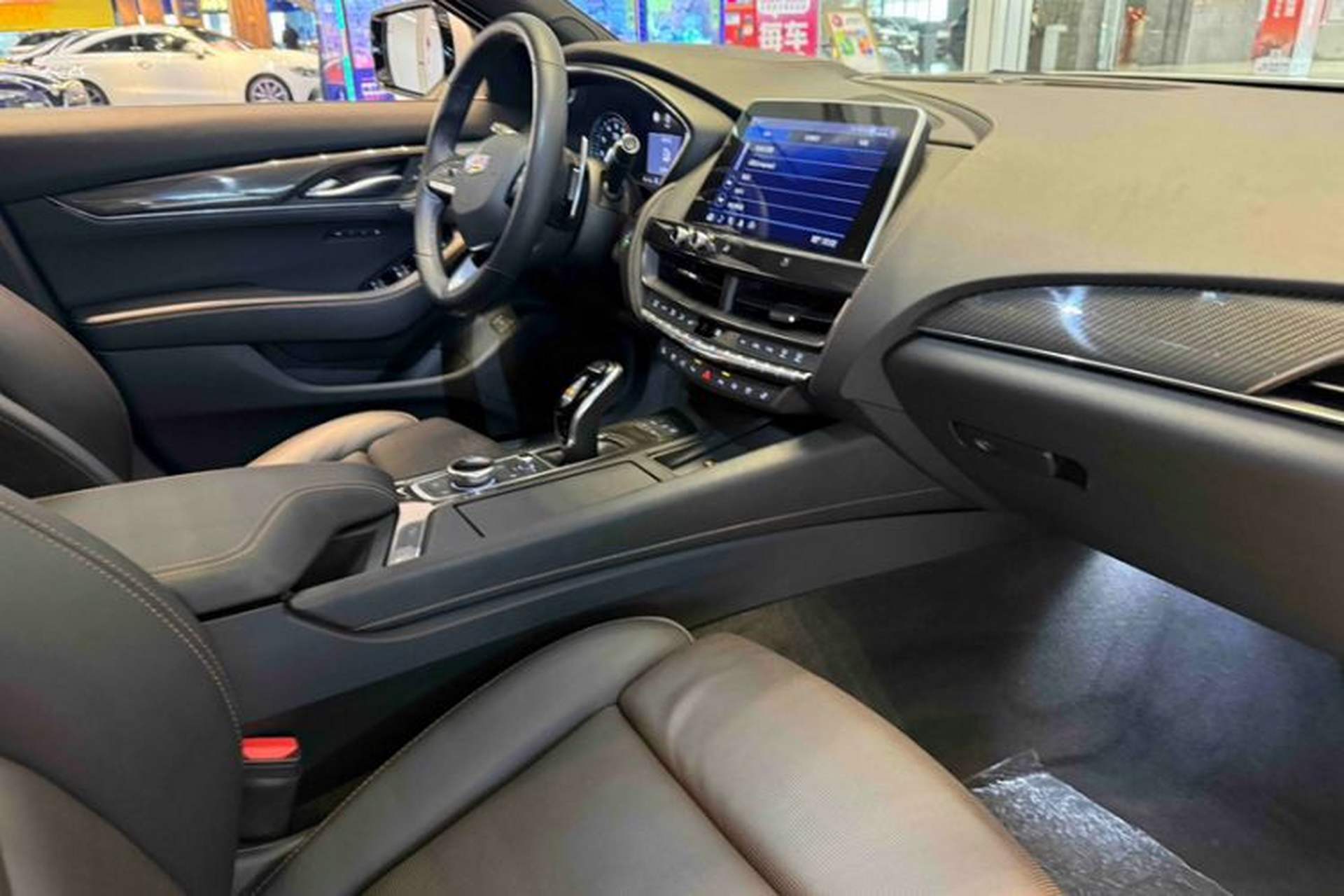 Used Cadillac CT5 2020 28T Platinum Sport Edition Interior 8