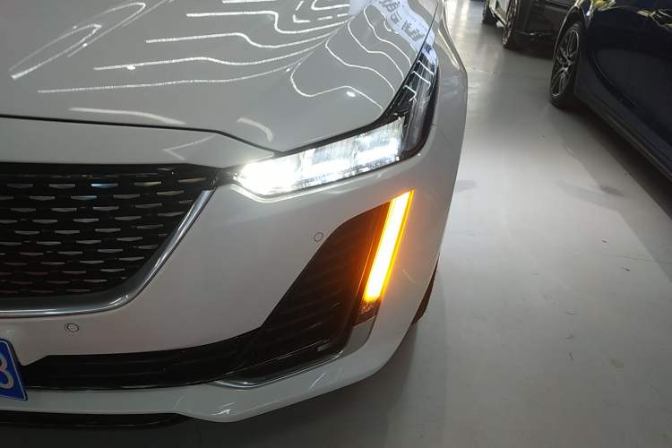 Used Cadillac CT5 2020 Revised Version 28T Luxury Edition Left Front Headlight
