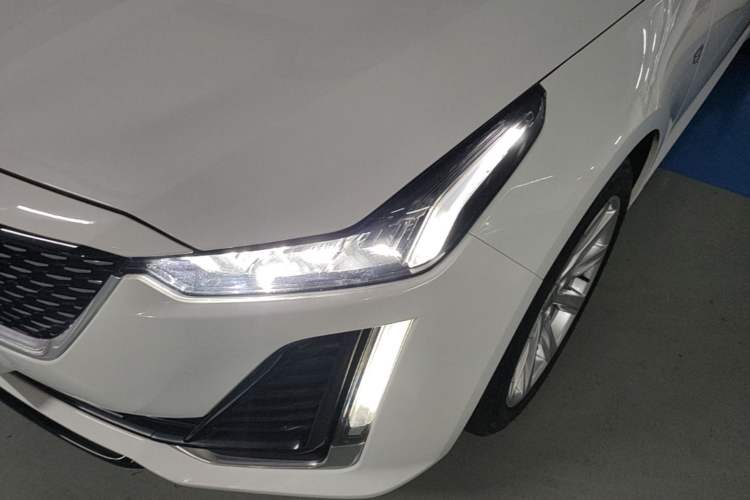 Used Cadillac CT5 2020 Revised Version 28T Tech Edition Left Front Headlight