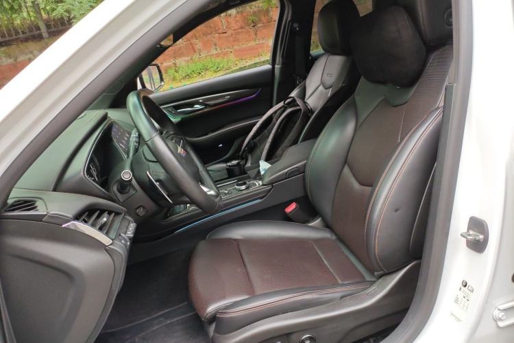 Used Cadillac CT5 2020 Revised 28T Platinum Sport Edition Left Front Seat