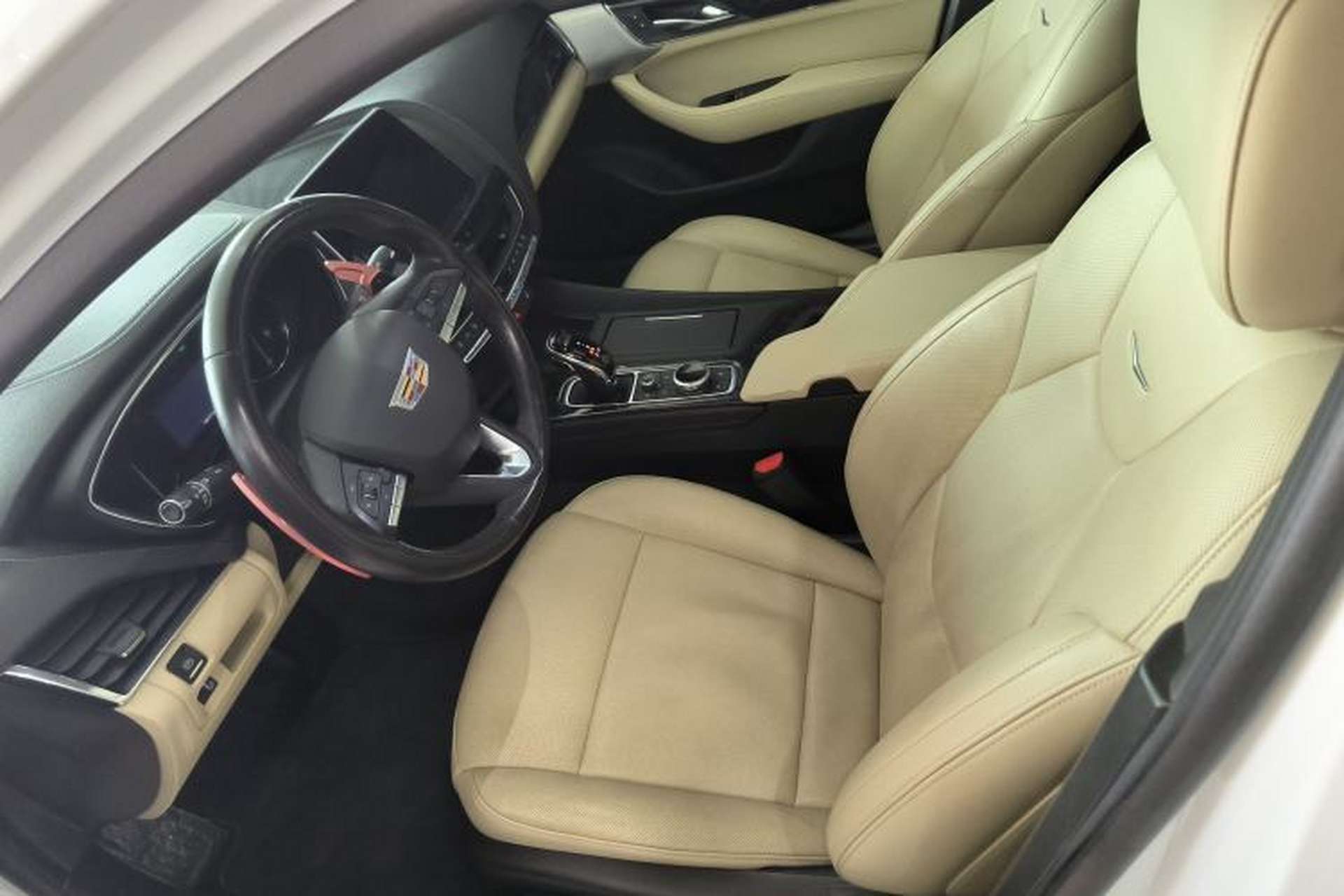Used Cadillac CT5 2020 28T Luxury Version Left Front Seat
