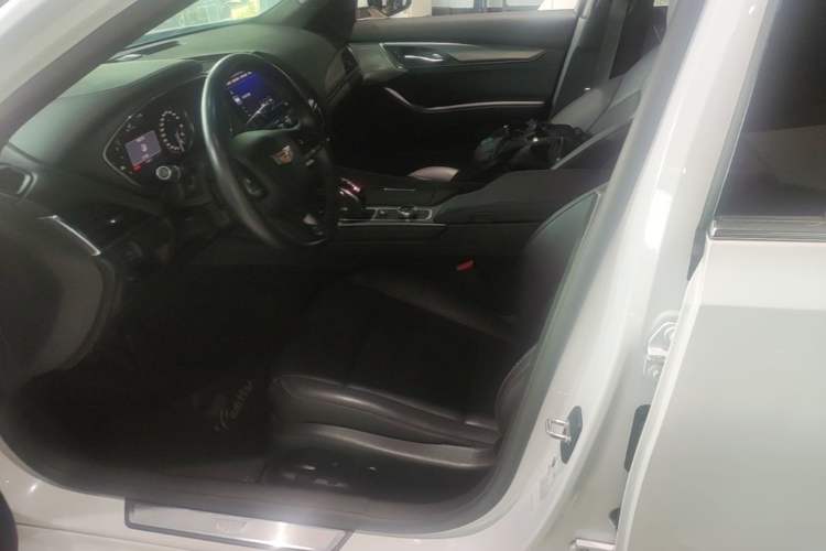 Used Cadillac CT5 2020 28T Luxury Version Left Front Seat